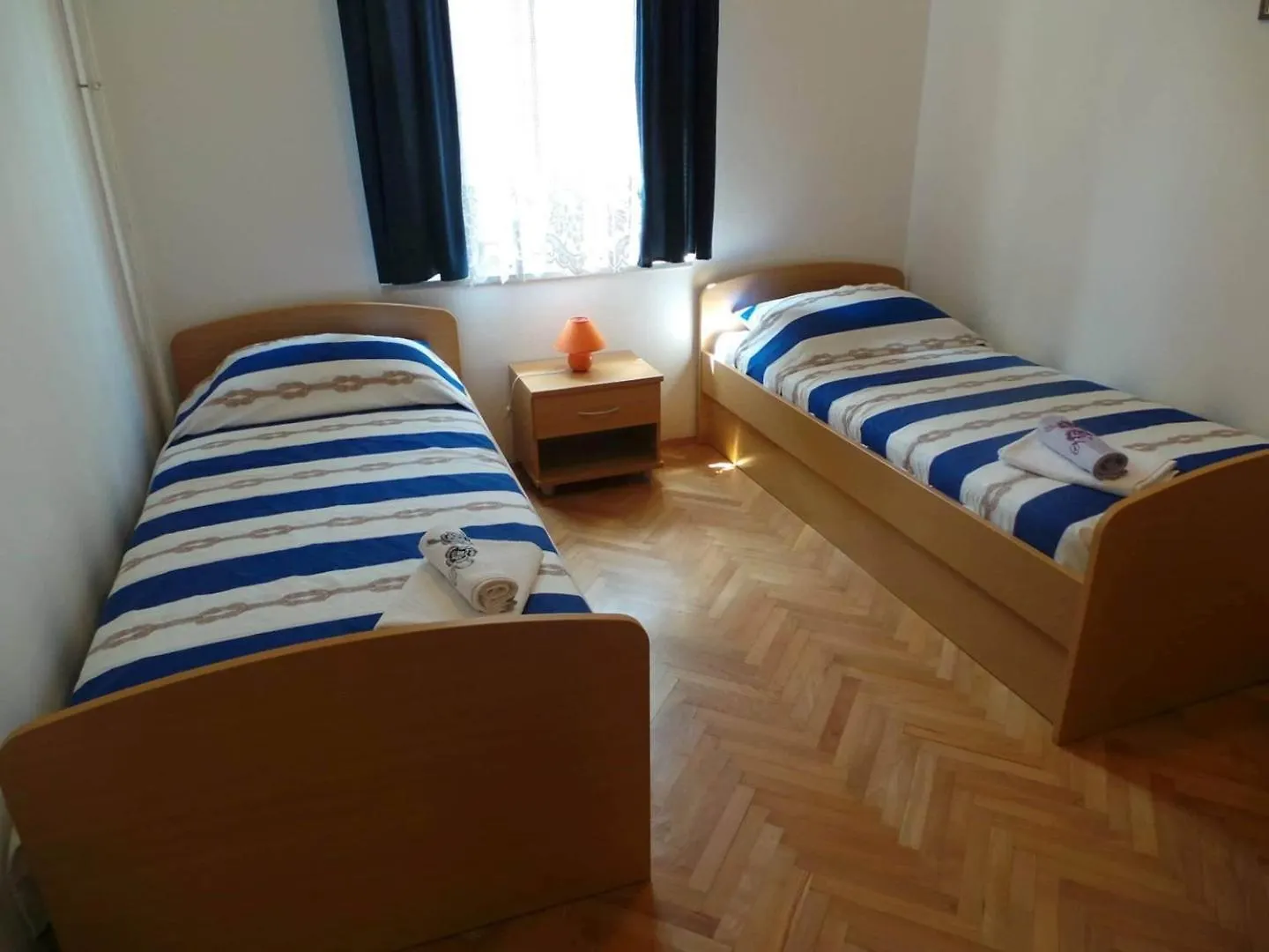 Cintya Hotel Porec 0*,